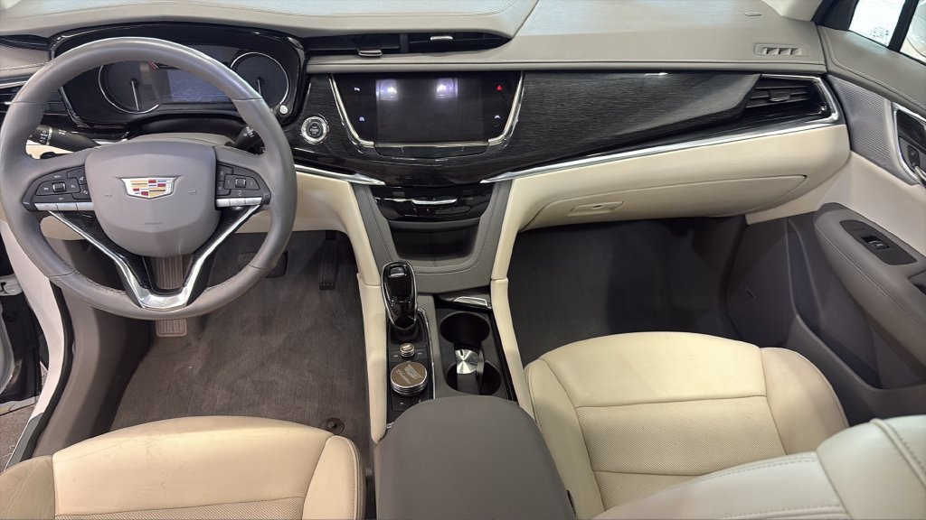 Used 2021 Cadillac XT6 Premium Luxury AWD/4WD image 10