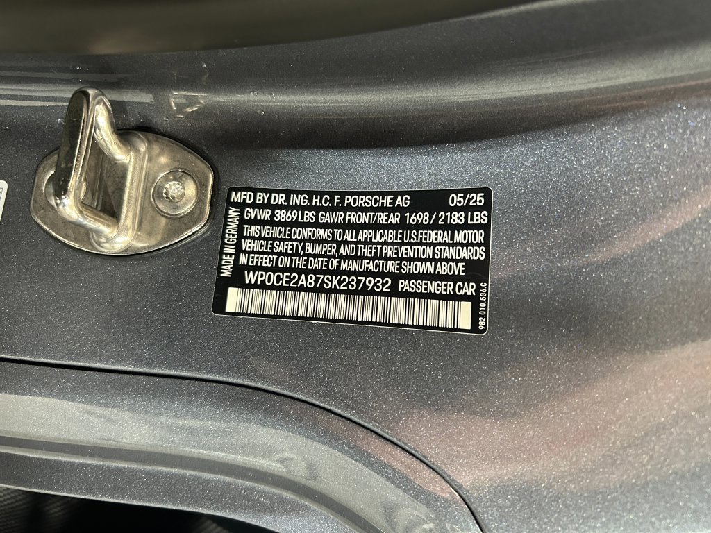Certified 2025 Porsche 718 Boxster Spyder RS RWD image 32