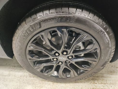 Used 2026 Chevrolet Blazer LT w/ Sound & Technology Package image 4