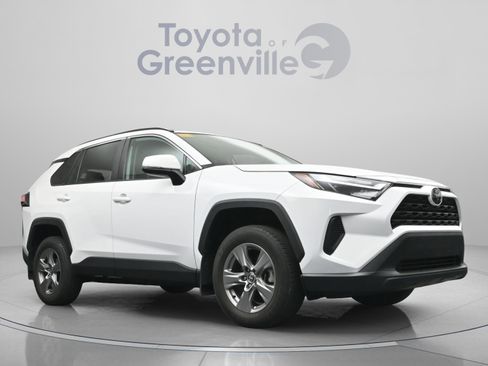 Used 2024 Toyota RAV4 XLE image 19