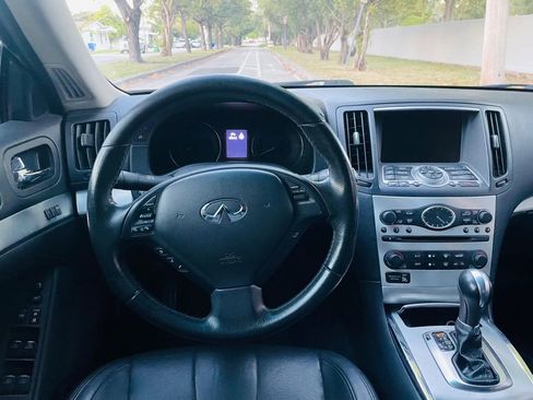 Used 2013 INFINITI G37 Sport w/ Premium Pkg image 11