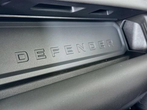 Used 2026 Land Rover Defender 110 X-Dynamic SE AWD/4WD image 22