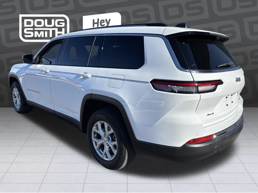 Used 2023 Jeep Grand Cherokee L Limited w/ Luxury Tech Group II AWD/4WD image 3