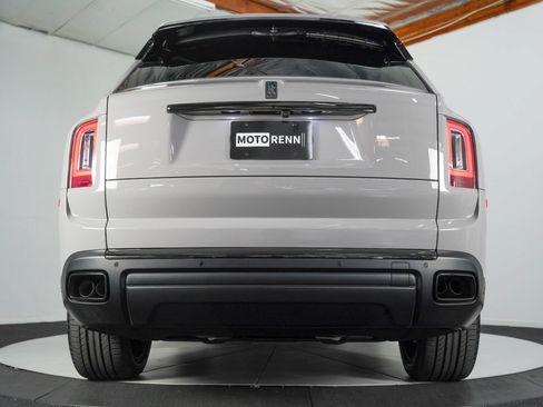Used 2022 Rolls-Royce Cullinan Black Badge AWD/4WD image 26