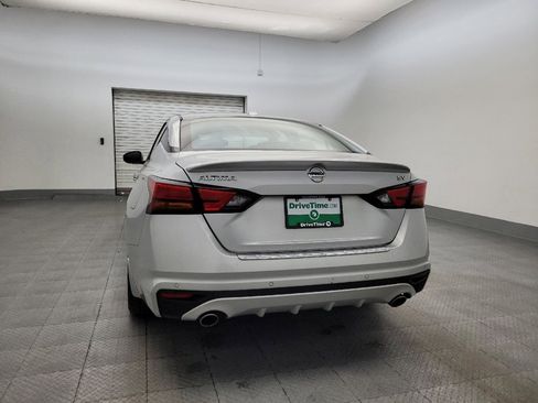 Used 2020 Nissan Altima 2.5 SV image 6
