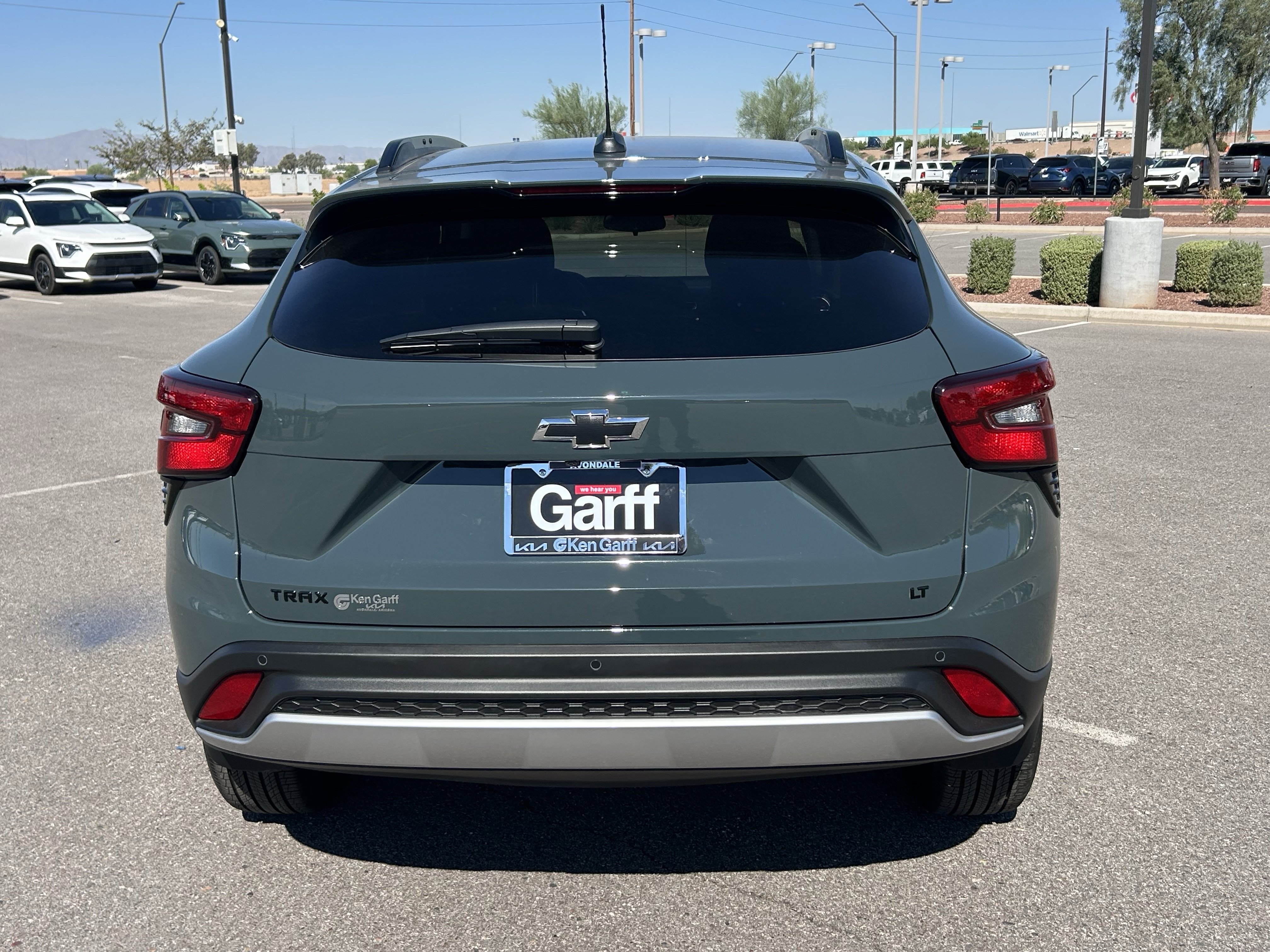 Used 2025 Chevrolet Trax LT w/ Driver Confidence Package FWD image 4