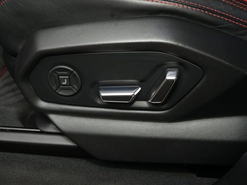 Used 2019 Lamborghini Urus image 30