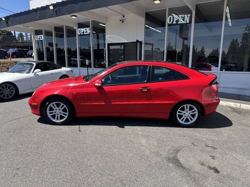 Used 2003 Mercedes-Benz C 230 Coupe image 3