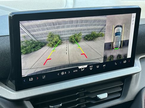 Certified 2025 Ford Explorer ST-Line image 20