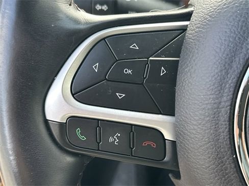 Used 2018 Jeep Compass Latitude w/ Cold Weather Group image 20