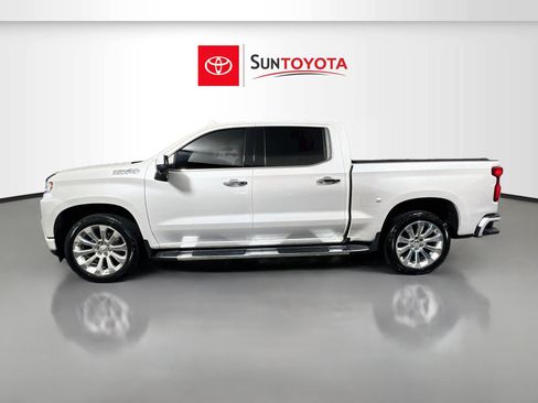 Used 2020 Chevrolet Silverado 1500 High Country w/ Technology Package AWD/4WD image 7