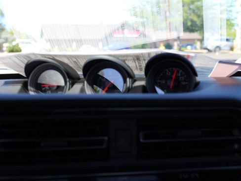Used 2025 Nissan Z Performance w/ Floor Mat Package RWD image 35