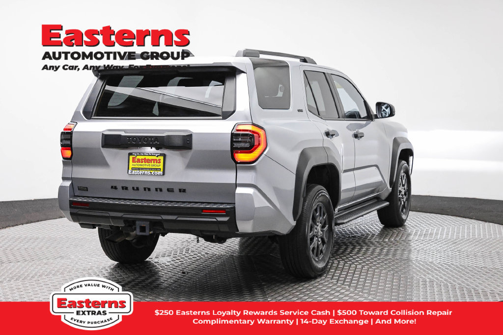 Used 2025 Toyota 4Runner SR5 AWD/4WD image 6