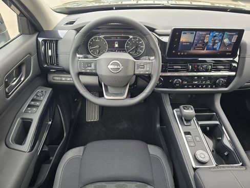 New 2026 Nissan Pathfinder SV image 14