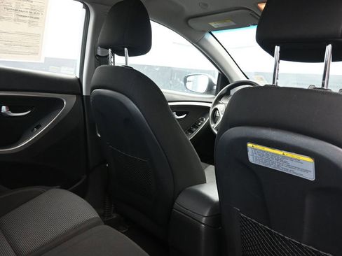 Used 2016 Hyundai Elantra GT image 15