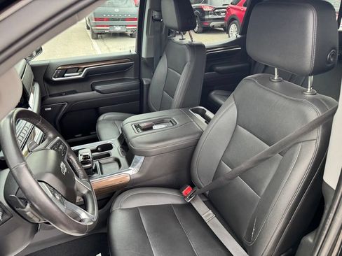 Used 2022 Chevrolet Silverado 1500 RST w/ Convenience Package II AWD/4WD image 25