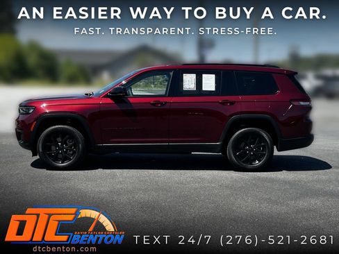 Used 2025 Jeep Grand Cherokee L Laredo AWD/4WD image 8