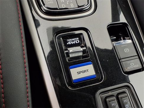 Used 2022 Mitsubishi Outlander LE image 23