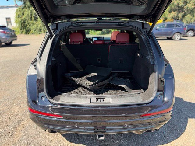 Used 2023 Lincoln Corsair Reserve w/ Equipment Group 201A AWD/4WD image 11