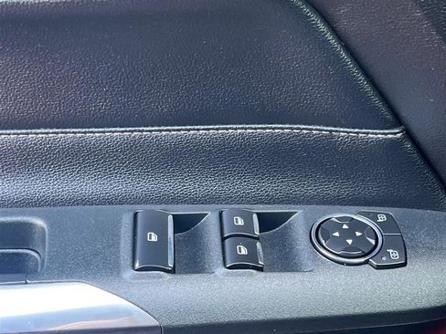 Used 2022 Ford Mustang Premium image 37