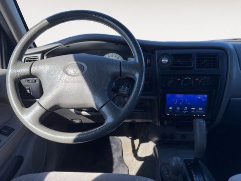 Used 2001 Toyota Tacoma 4x4 Double Cab image 2