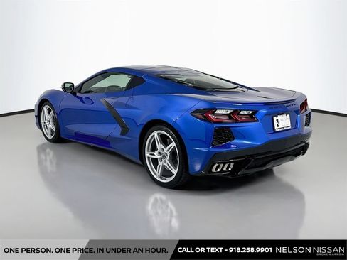 Used 2020 Chevrolet Corvette Stingray Coupe w/ 1LT RWD image 7