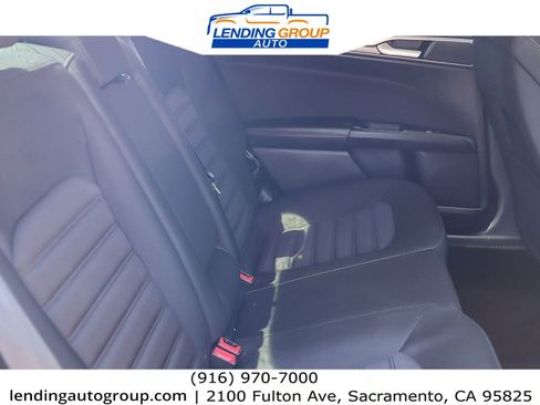 Used 2018 Ford Fusion SE image 15
