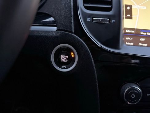 Used 2023 Chrysler 300 S image 40