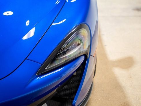 Used 2017 McLaren 570S Coupe image 6
