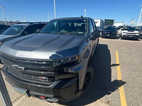 Used 2021 Chevrolet Silverado 1500 LT Trail Boss w/ Convenience Package II AWD/4WD image 3