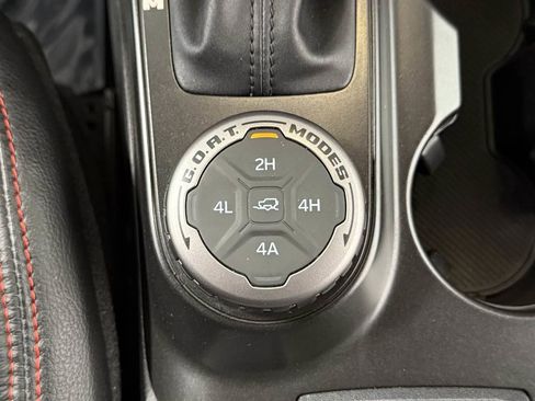 Used 2022 Ford Bronco Wildtrak image 30