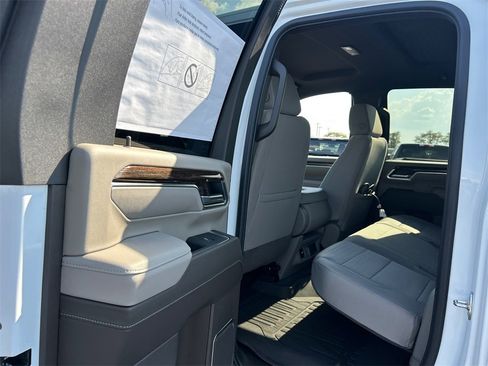 New 2026 GMC Sierra 3500 SLE image 31