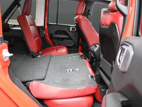 Used 2024 Jeep Wrangler Unlimited Rubicon 392 AWD/4WD image 32