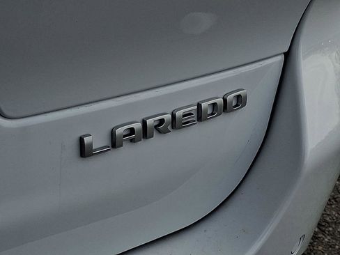 New 2025 Jeep Grand Cherokee L Laredo image 19
