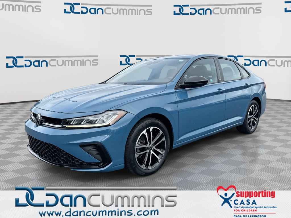 Used 2025 Volkswagen Jetta Sport FWD image 1