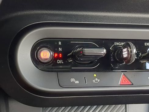 Used 2025 MINI Cooper 2-Door Hardtop image 46