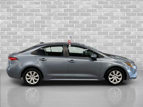 Used 2023 Toyota Corolla LE image 6