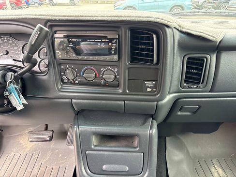 Used 2002 GMC Sierra 1500 SLE image 23