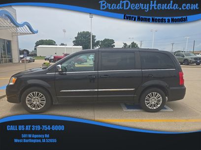 Used 2015 Chrysler Town & Country Touring-L