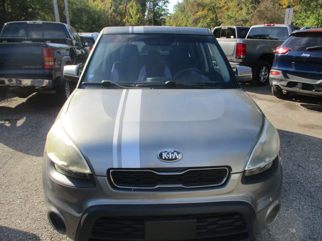 Used 2013 Kia Soul FWD image 4