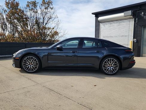 New 2026 Porsche Panamera 4 image 2