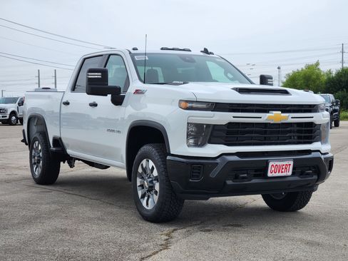 New 2026 Chevrolet Silverado 2500 Custom w/ Custom Value Package AWD/4WD image 2