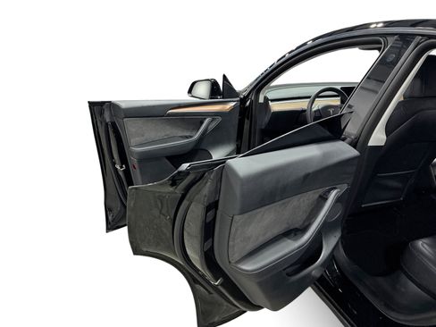 Certified 2022 Tesla Model Y Performance AWD/4WD image 10