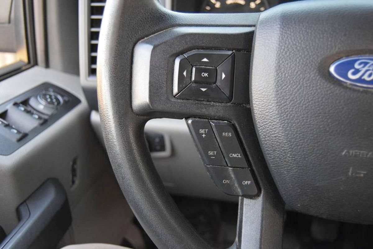 Used 2019 Ford F150 XL w/ Equipment Group 101A Mid AWD/4WD image 17