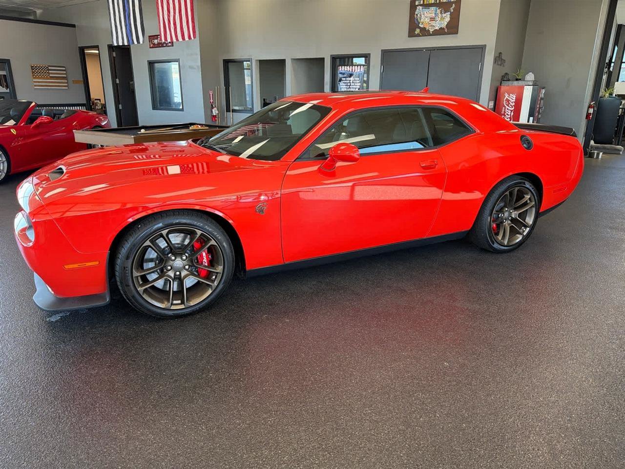 Used 2023 Dodge Challenger SRT Hellcat RWD image 1