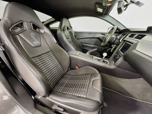 Used 2013 Ford Mustang Shelby GT500 RWD image 25