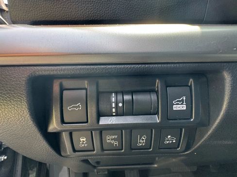 Used 2019 Subaru Outback 2.5i Limited image 12