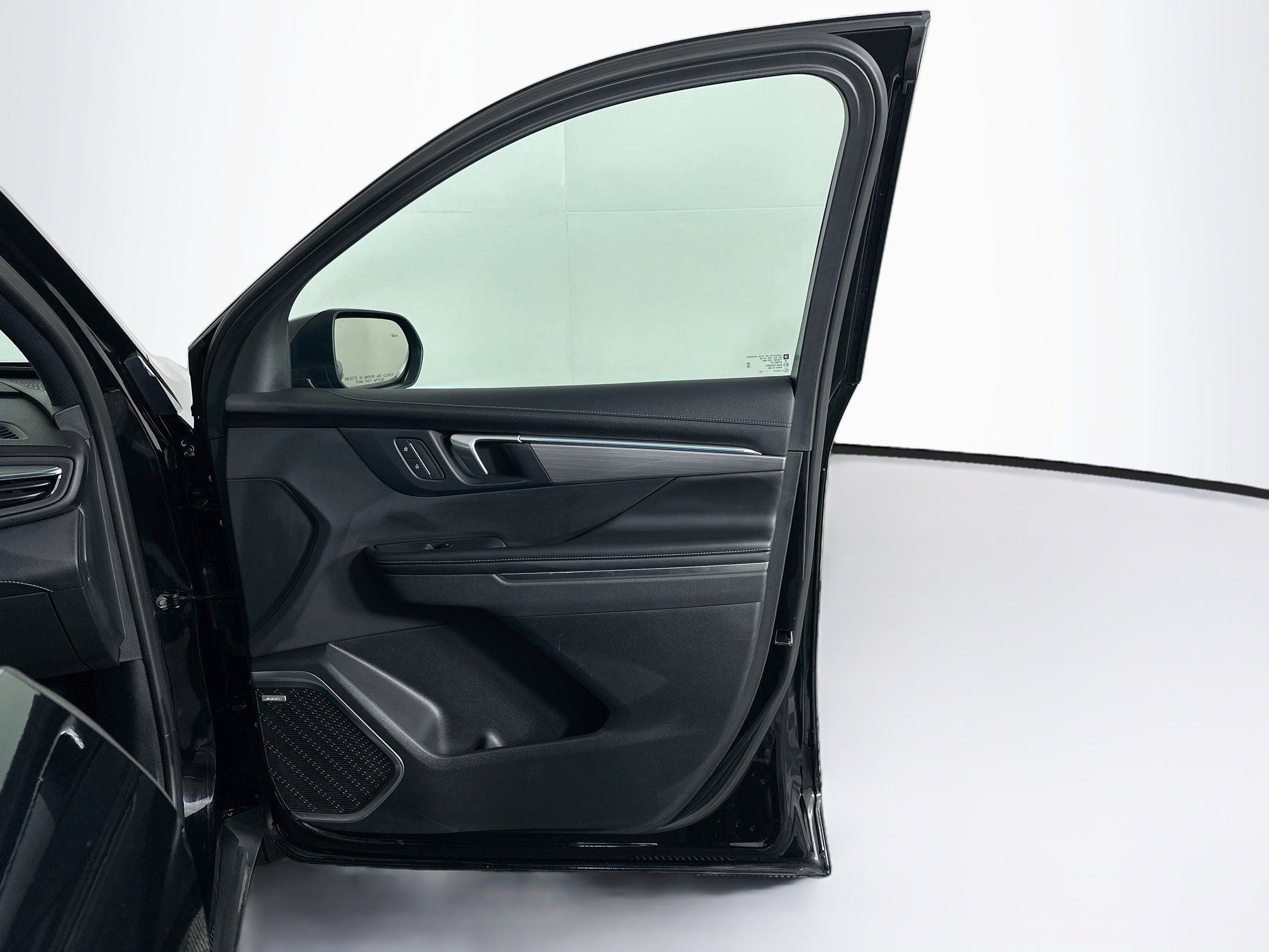 Used 2025 Buick Enclave Preferred FWD image 34