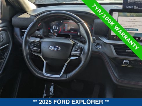 Certified 2025 Ford Explorer ST-Line w/ ST-Line Street Pack image 18