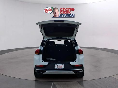 Used 2023 Buick Encore GX Select w/ Safety Package II AWD/4WD image 19